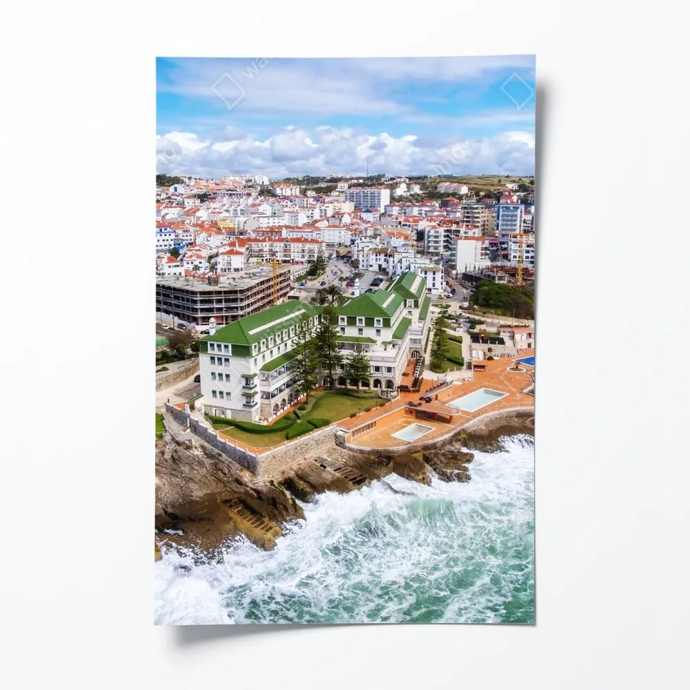 Poster luftaufnahme einer küstenstadt mit tosenden wellen – Wallnifity® Poster luftaufnahme einer küstenstadt mit tosenden wellen – Wallnifity®