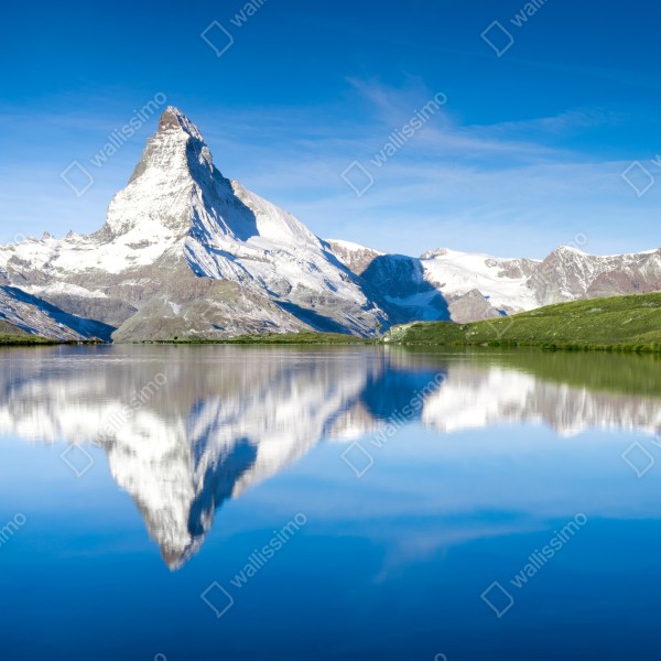 Türaufkleber majestätische bergspiegelung über alpensee – Wallnifity® Türaufkleber majestätische bergspiegelung über alpensee – Wallnifity®