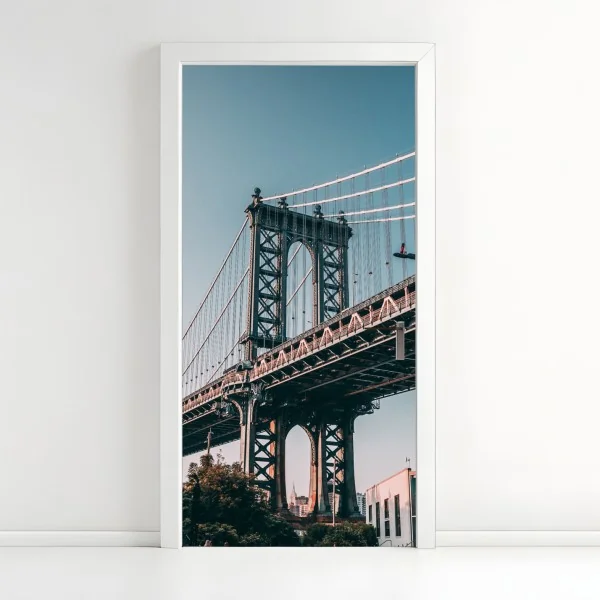 Türaufkleber Manhattan brücke in urbaner perspektive