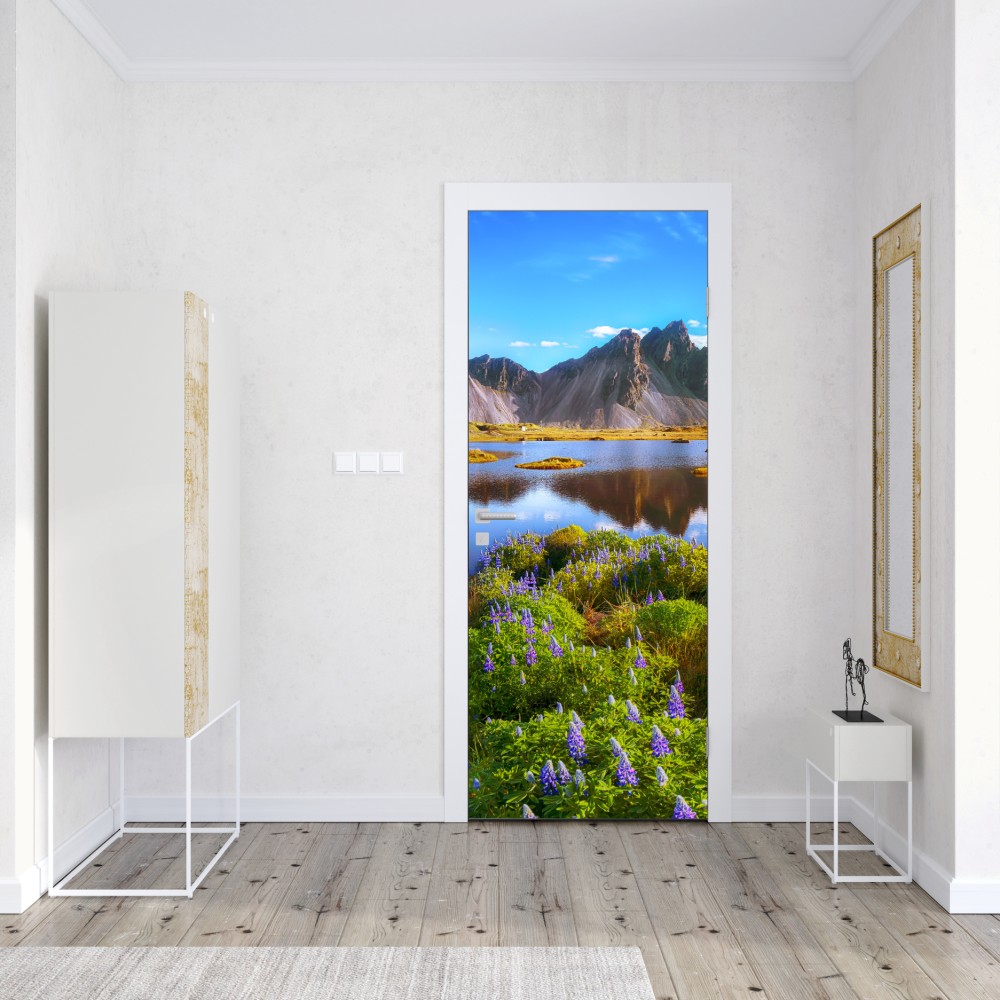 Türaufkleber lebendige lupinenwiesen bei Vestrahorn, Island – Wallnifity® Türaufkleber lebendige lupinenwiesen bei Vestrahorn, Island – Wallnifity®