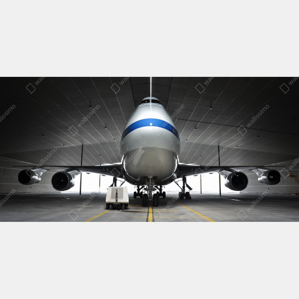 Türaufkleber frachter im hangar - frontansicht des jets – Wallnifity® Türaufkleber frachter im hangar - frontansicht des jets – Wallnifity®