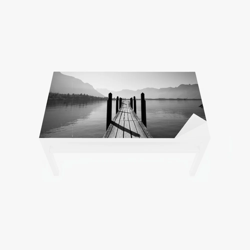 Tischaufkleber und Schreibtischaufkleber ruhiger steg am see in schwarzweiß – Wallnifity®
