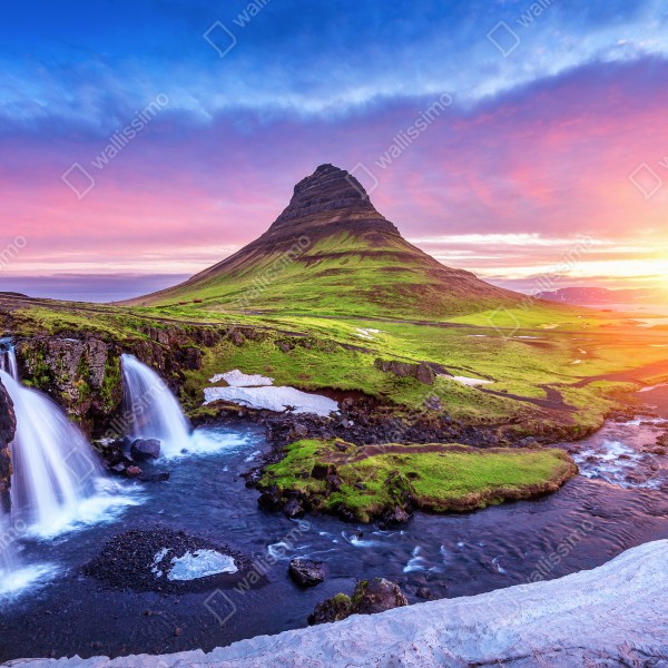 Tischaufkleber und Schreibtischaufkleber Kirkjufell bei sonnenaufgang – Wallnifity® Tischaufkleber und Schreibtischaufkleber Kirkjufell bei sonnenaufgang – Wallnifity®