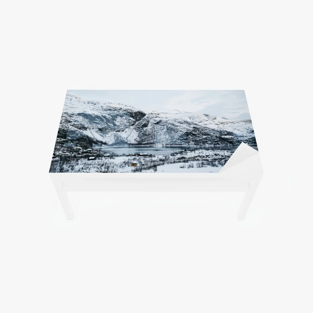 Tischaufkleber und Schreibtischaufkleber ruhige winterliche berglandschaft über zugefrorenem see – Wallnifity® Tischaufkleber und Schreibtischaufkleber ruhige winterliche berglandschaft über zugefrorenem see – Wallnifity®
