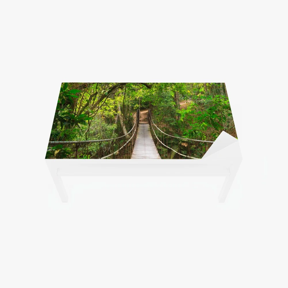 Tischaufkleber und Schreibtischaufkleber hängende holzbrücke im grünen wald – Wallnifity® Tischaufkleber und Schreibtischaufkleber hängende holzbrücke im grünen wald – Wallnifity®