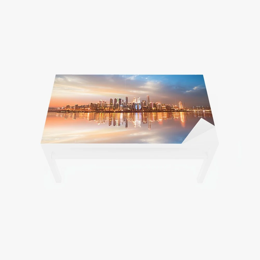 Tischaufkleber und Schreibtischaufkleber stadtsilhouette im spiegelbild bei dämmerung – Wallnifity® Tischaufkleber und Schreibtischaufkleber stadtsilhouette im spiegelbild bei dämmerung – Wallnifity®