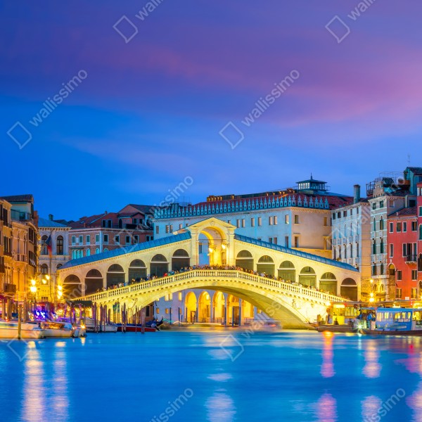 Tischaufkleber und Schreibtischaufkleber Rialto brücke bei dämmerung, Venedig – Wallnifity® Tischaufkleber und Schreibtischaufkleber Rialto brücke bei dämmerung, Venedig – Wallnifity®
