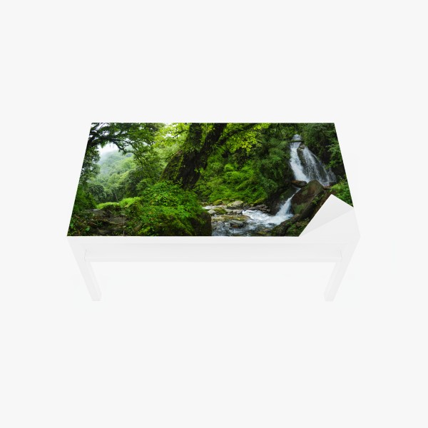 Tischaufkleber und Schreibtischaufkleber üppiger grüner wasserfall im wald – Wallnifity® Tischaufkleber und Schreibtischaufkleber üppiger grüner wasserfall im wald – Wallnifity®
