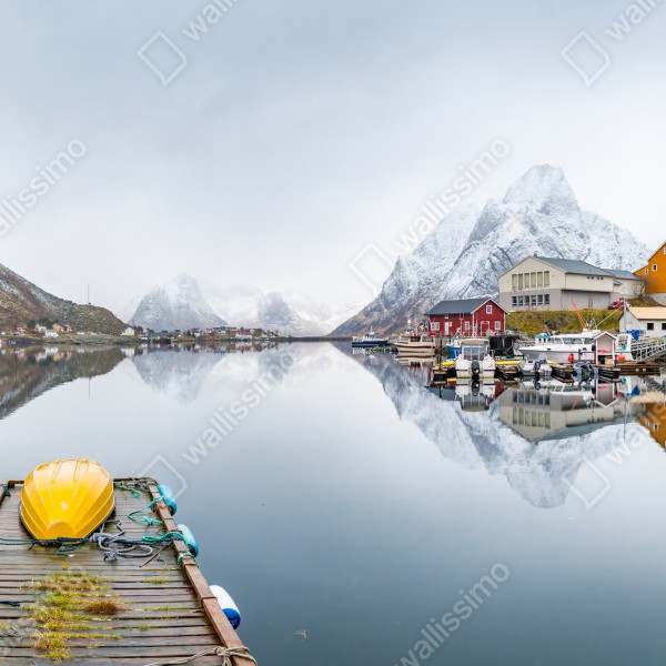 Tischaufkleber und Schreibtischaufkleber spiegelglatter fjord mit bergkulisse – Wallnifity® Tischaufkleber und Schreibtischaufkleber spiegelglatter fjord mit bergkulisse – Wallnifity®