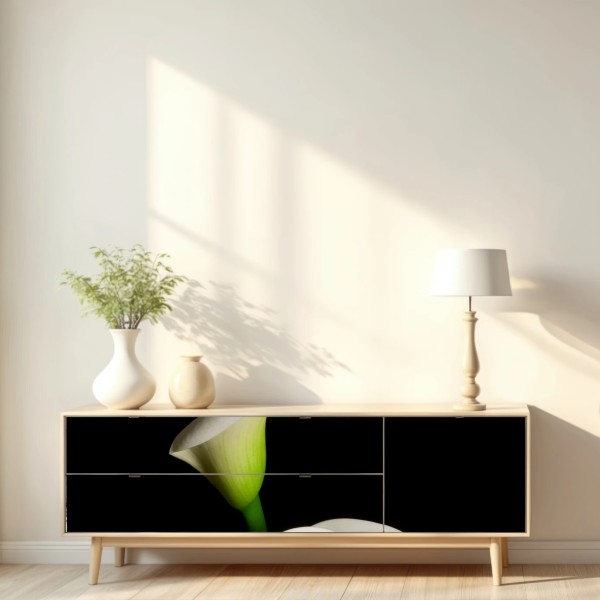Repositionierbarer Aufkleber weiße calla vor schwarzem hintergrund – Wallnifity® Repositionierbarer Aufkleber weiße calla vor schwarzem hintergrund – Wallnifity®