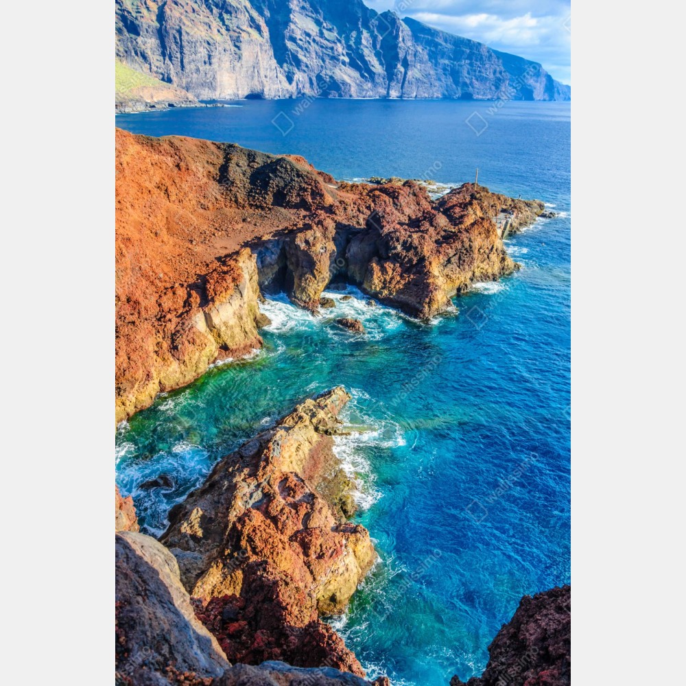 Repositionierbarer Aufkleber dramatische klippen und türkisfarbenes meer bei Punto Teno, Teneriffa – Wallnifity® Repositionierbarer Aufkleber dramatische klippen und türkisfarbenes meer bei Punto Teno, Teneriffa – Wallnifity®