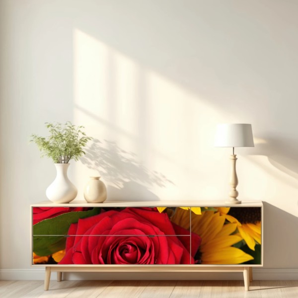 Repositionierbarer Aufkleber rote rosen und sonnenblumen im bukett – Wallnifity® Repositionierbarer Aufkleber rote rosen und sonnenblumen im bukett – Wallnifity®