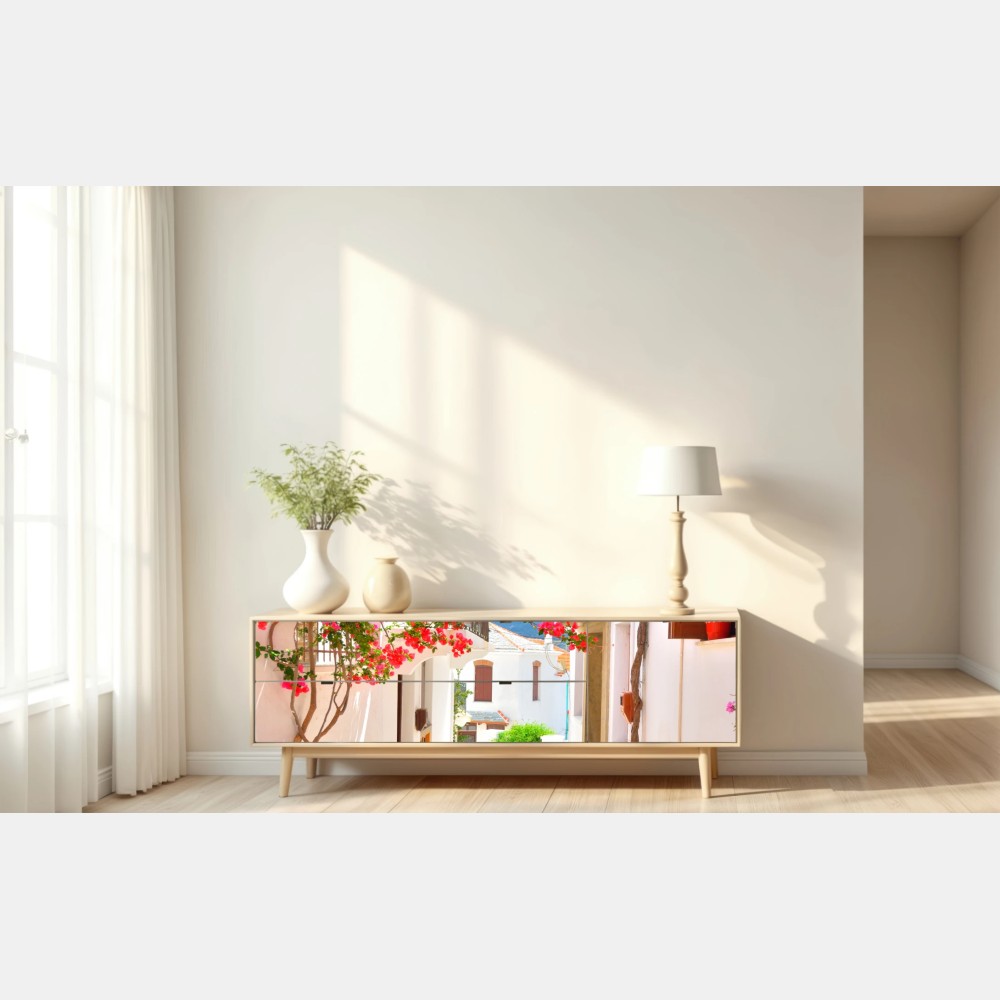Repositionierbarer Aufkleber sonnige mediterrane gasse mit bougainvillea – Wallnifity® Repositionierbarer Aufkleber sonnige mediterrane gasse mit bougainvillea – Wallnifity®