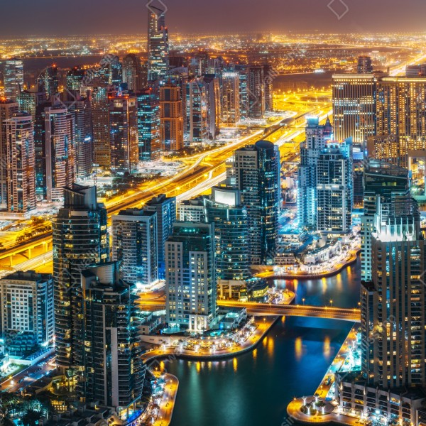 Repositionierbarer Aufkleber nächtliche skyline Dubai Marina – Wallnifity® Repositionierbarer Aufkleber nächtliche skyline Dubai Marina – Wallnifity®