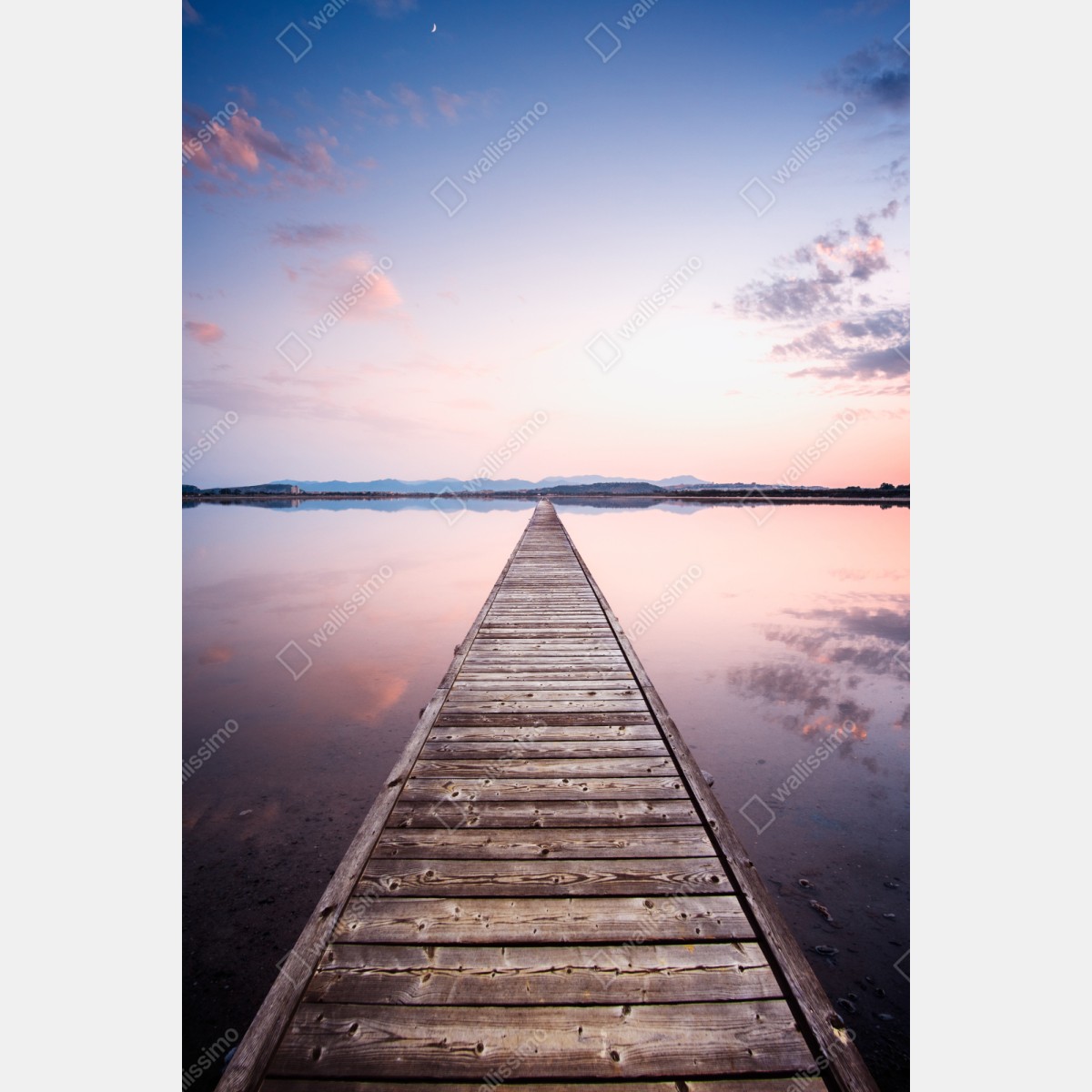 Repositionierbarer Aufkleber holzsteg zum horizont bei sonnenuntergang – Wallnifity® Repositionierbarer Aufkleber holzsteg zum horizont bei sonnenuntergang – Wallnifity®