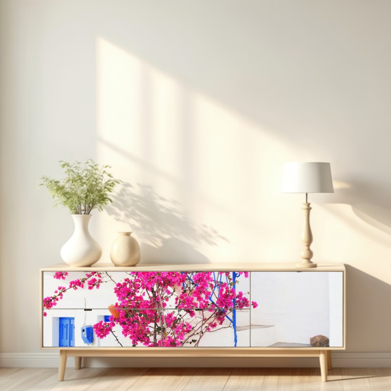 Repositionierbarer Aufkleber rosa bougainvillea vor weißem haus auf griechischer insel – Wallnifity® Repositionierbarer Aufkleber rosa bougainvillea vor weißem haus auf griechischer insel – Wallnifity®