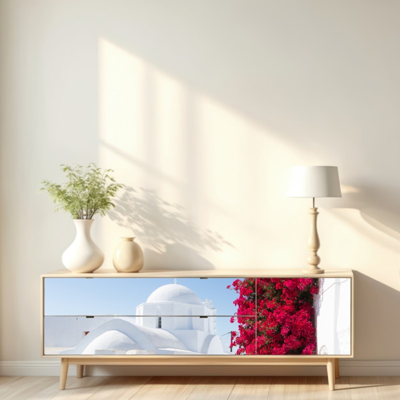 Repositionierbarer Aufkleber sonnige gasse auf der insel mit leuchtender buganvillea – Wallnifity® Repositionierbarer Aufkleber sonnige gasse auf der insel mit leuchtender buganvillea – Wallnifity®