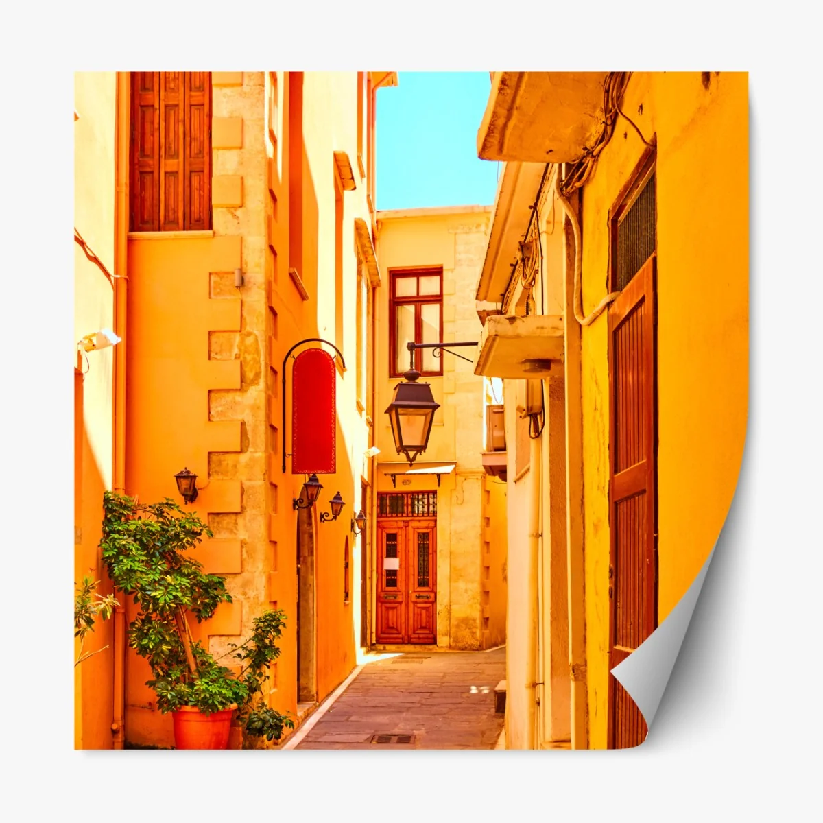 Repositionierbarer Aufkleber sonnige gelbe gasse in Rethymno, Kreta – Wallnifity® Repositionierbarer Aufkleber sonnige gelbe gasse in Rethymno, Kreta – Wallnifity®