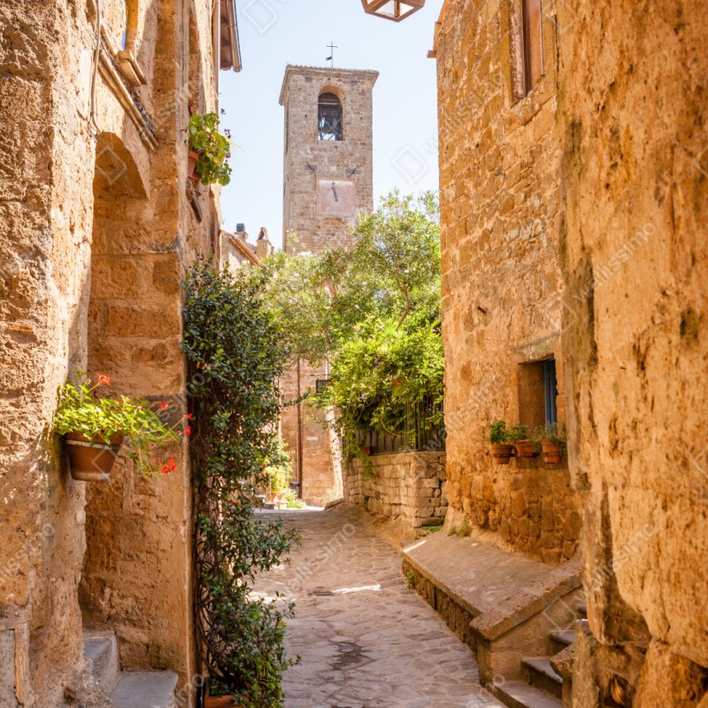 Repositionierbarer Aufkleber sonnige gasse in Civita di Bagnoregio – Wallnifity® Repositionierbarer Aufkleber sonnige gasse in Civita di Bagnoregio – Wallnifity®