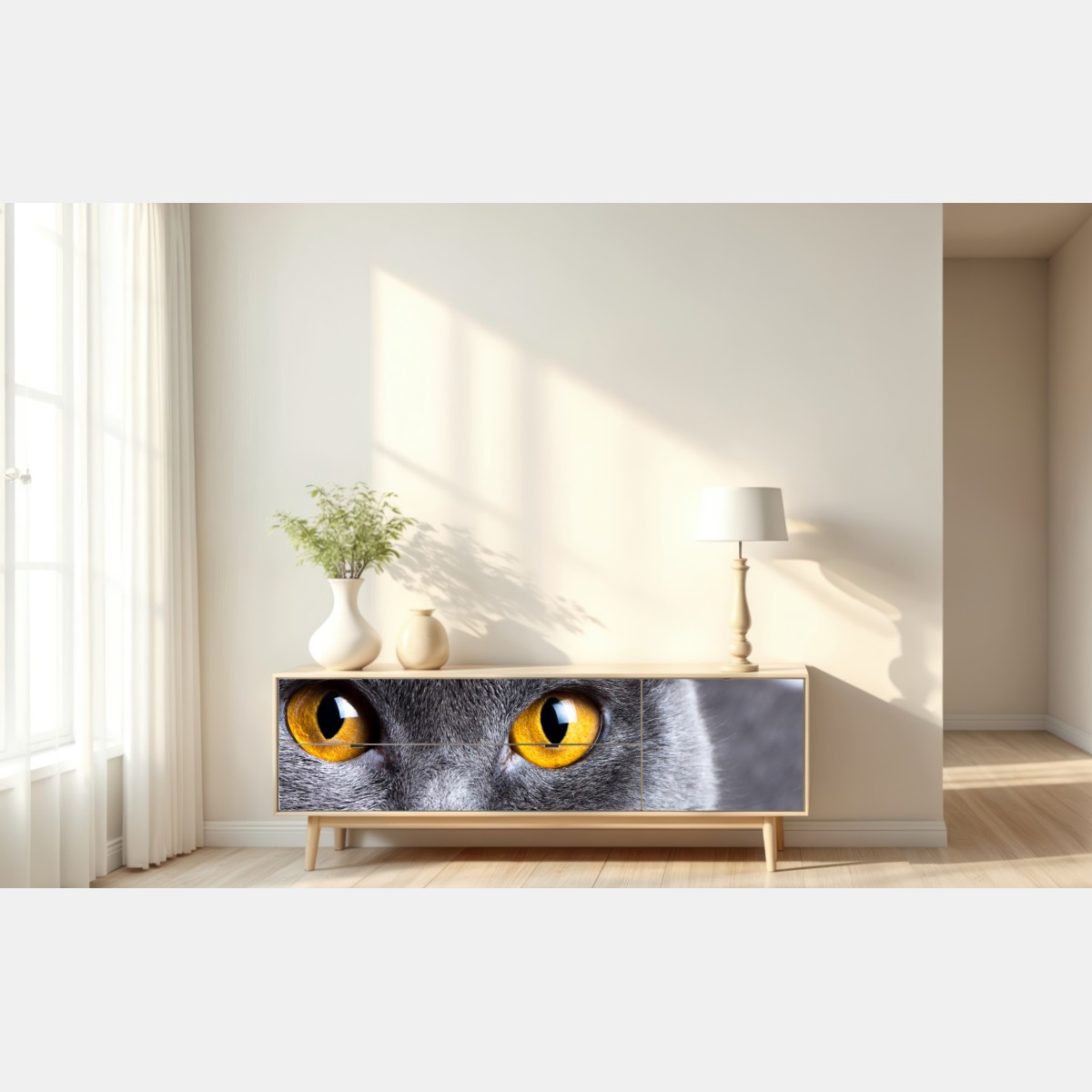 Repositionierbarer Aufkleber ausdrucksstarkes porträt einer grauen katze mit goldenen augen – Wallnifity® Repositionierbarer Aufkleber ausdrucksstarkes porträt einer grauen katze mit goldenen augen – Wallnifity®