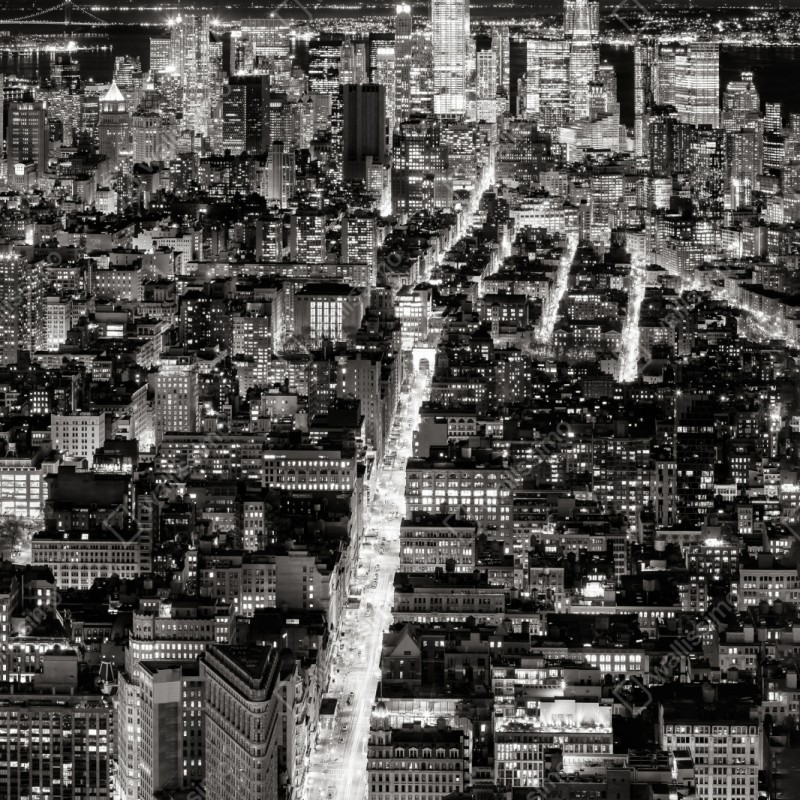 Repositionierbarer Aufkleber monochrome stadtansicht bei nacht – Wallnifity® Repositionierbarer Aufkleber monochrome stadtansicht bei nacht – Wallnifity®
