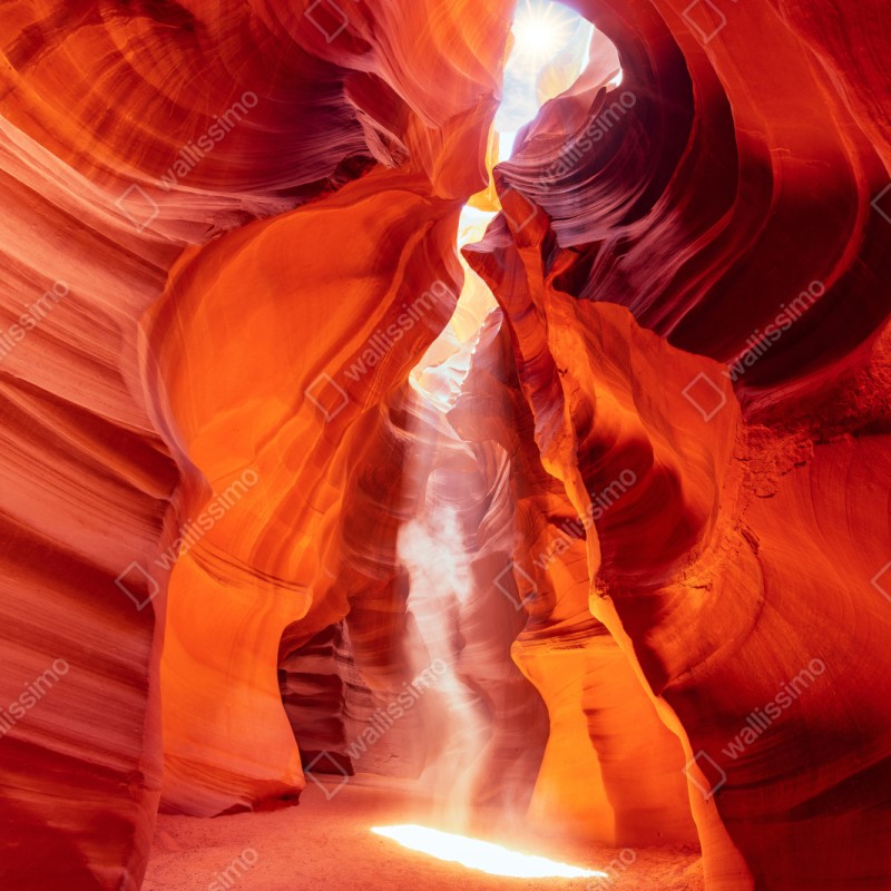 Repositionierbarer Aufkleber sonnenstrahl in einer sandsteinschlucht – Wallnifity® Repositionierbarer Aufkleber sonnenstrahl in einer sandsteinschlucht – Wallnifity®