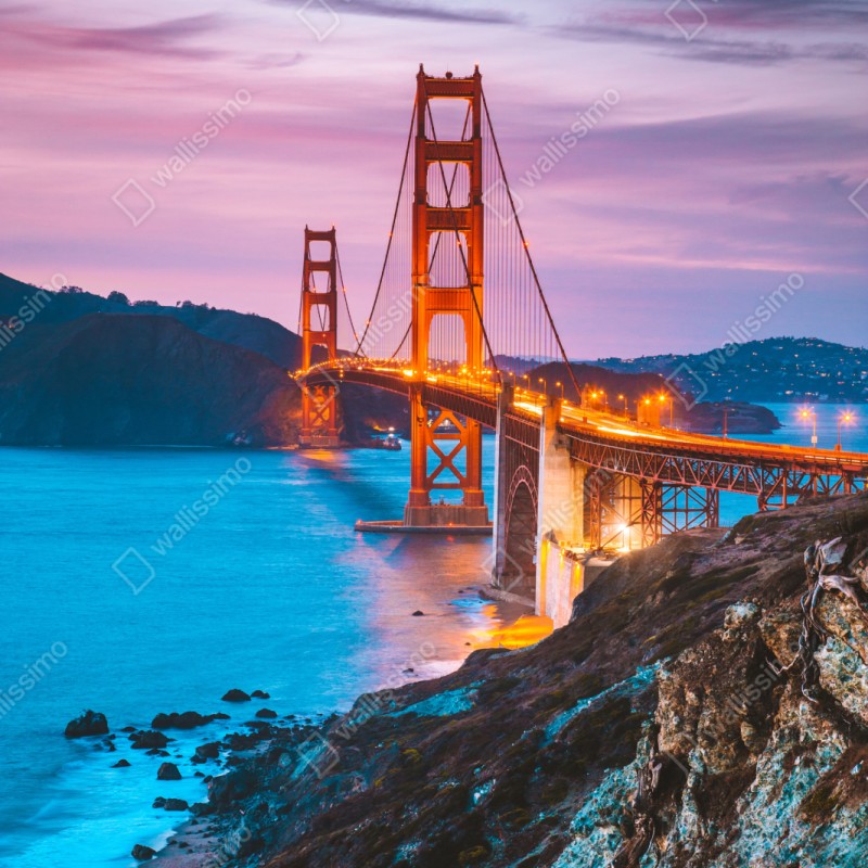 Repositionierbarer Aufkleber Golden Gate Bridge in der dämmerung, San Francisco – Wallnifity® Repositionierbarer Aufkleber Golden Gate Bridge in der dämmerung, San Francisco – Wallnifity®