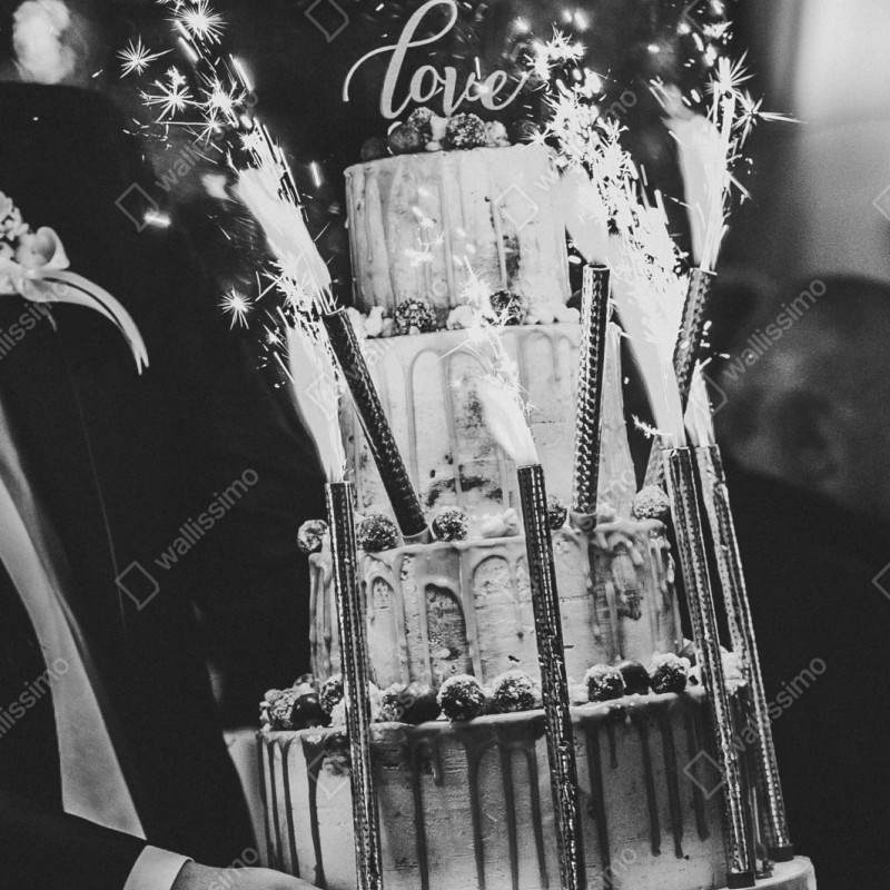 Repositionierbarer Aufkleber rustikale hochzeitstorte mit wunderkerzen – Wallnifity® Repositionierbarer Aufkleber rustikale hochzeitstorte mit wunderkerzen – Wallnifity®