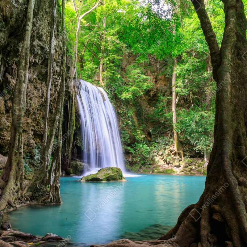 Repositionierbarer Aufkleber ruhiger wasserfall im Erawan Nationalpark – Wallnifity® Repositionierbarer Aufkleber ruhiger wasserfall im Erawan Nationalpark – Wallnifity®