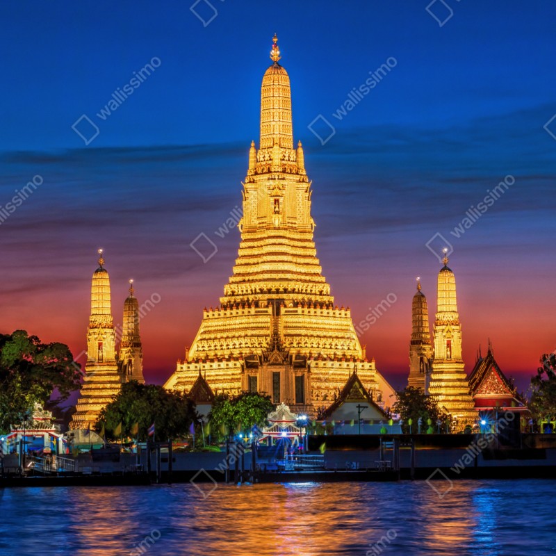 Repositionierbarer Aufkleber goldenes Wat Arun in der dämmerung – Wallnifity® Repositionierbarer Aufkleber goldenes Wat Arun in der dämmerung – Wallnifity®