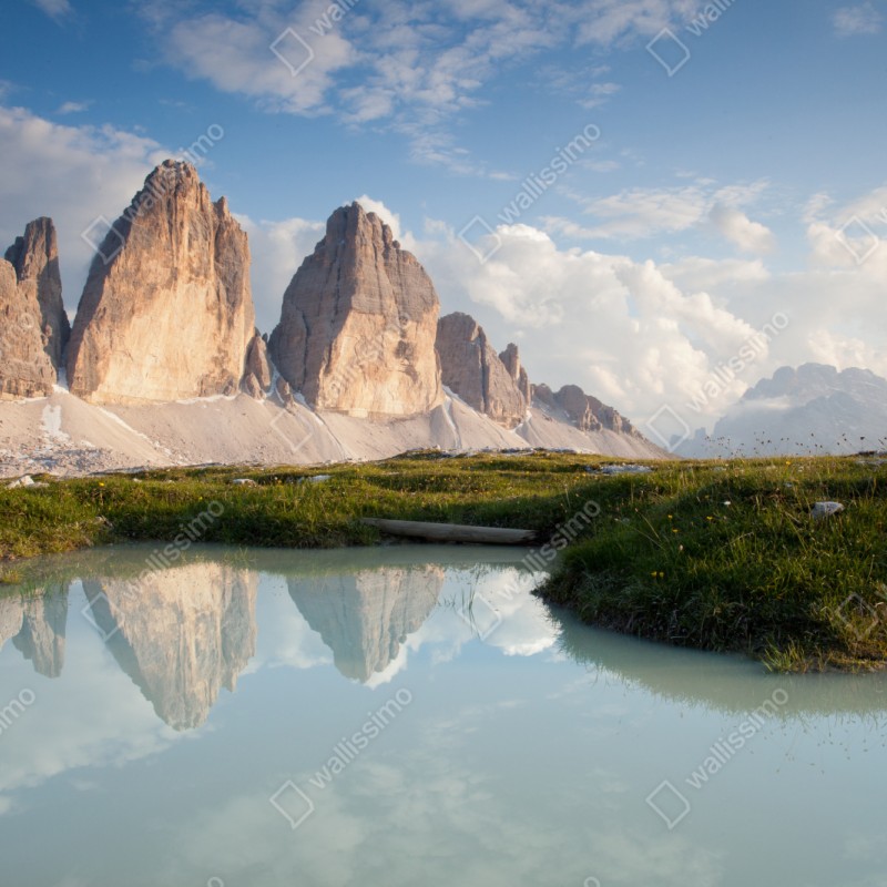 Repositionierbarer Aufkleber sonnenbeschienene alpengipfel im spiegel des ruhigen sees – Wallnifity® Repositionierbarer Aufkleber sonnenbeschienene alpengipfel im spiegel des ruhigen sees – Wallnifity®