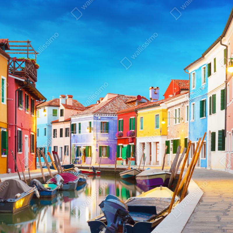 Repositionierbarer Aufkleber bunte häuser in Burano, Venedig – Wallnifity® Repositionierbarer Aufkleber bunte häuser in Burano, Venedig – Wallnifity®