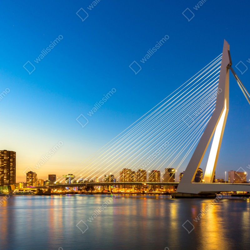 Repositionierbarer Aufkleber Rotterdam Erasmusbrücke bei dämmerung – Wallnifity® Repositionierbarer Aufkleber Rotterdam Erasmusbrücke bei dämmerung – Wallnifity®