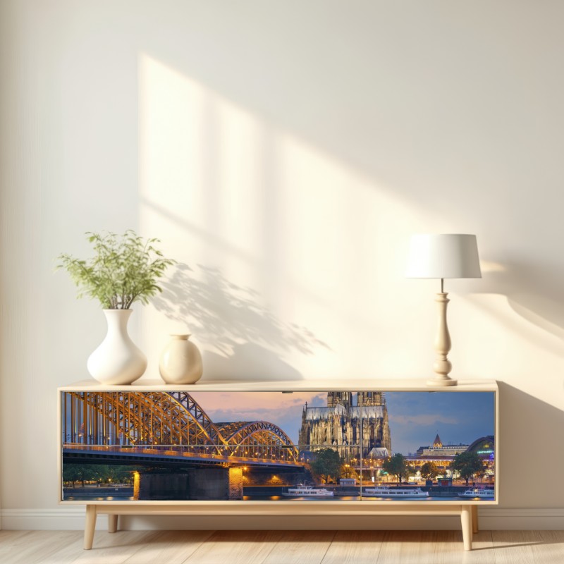 Repositionierbarer Aufkleber Kölner Dom und Hohenzollernbrücke bei dämmerung – Wallnifity® Repositionierbarer Aufkleber Kölner Dom und Hohenzollernbrücke bei dämmerung – Wallnifity®