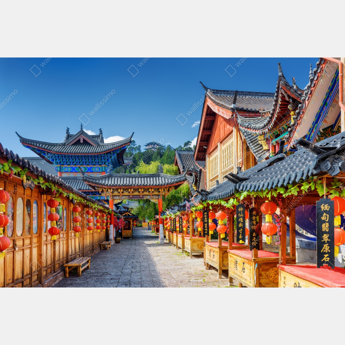 Repositionierbarer Aufkleber Lijiang alte gasse mit laternen – Wallnifity® Repositionierbarer Aufkleber Lijiang alte gasse mit laternen – Wallnifity®