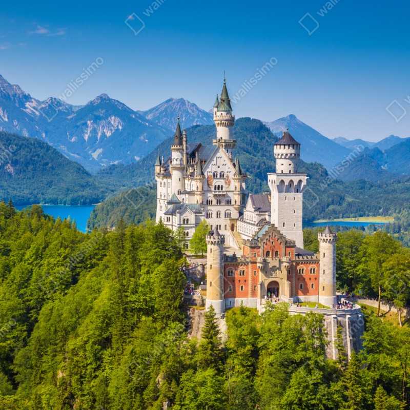 Repositionierbarer Aufkleber schloss Neuschwanstein in alpiner landschaft – Wallnifity® Repositionierbarer Aufkleber schloss Neuschwanstein in alpiner landschaft – Wallnifity®