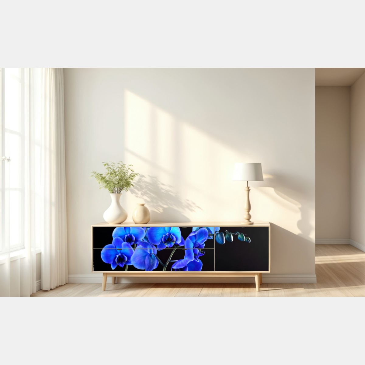 Repositionierbarer Aufkleber leuchtende blaue orchidee vor schwarzem hintergrund – Wallnifity® Repositionierbarer Aufkleber leuchtende blaue orchidee vor schwarzem hintergrund – Wallnifity®