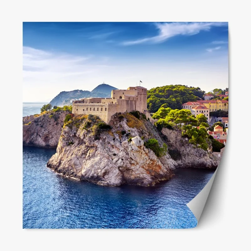 Repositionierbarer Aufkleber Dubrovnik küstenfestung auf felsigen klippen