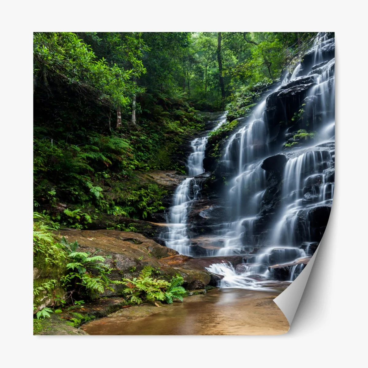 Repositionierbarer Aufkleber ruhiger wasserfall im wald – Wallnifity® Repositionierbarer Aufkleber ruhiger wasserfall im wald – Wallnifity®