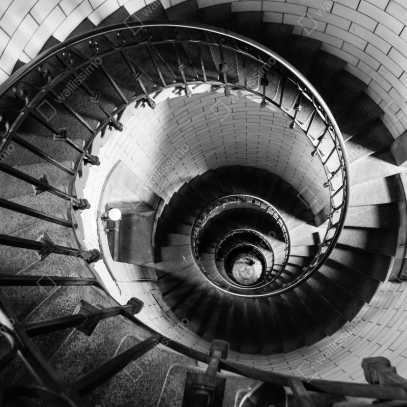 Repositionierbarer Aufkleber spiraltreppe in monochromer perspektive – Wallnifity® Repositionierbarer Aufkleber spiraltreppe in monochromer perspektive – Wallnifity®