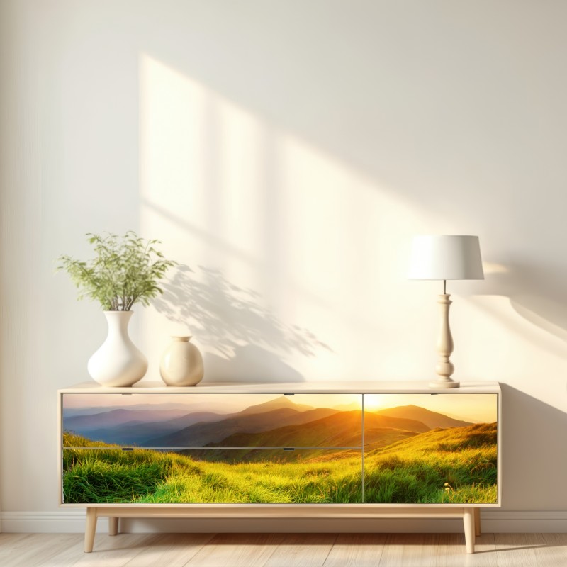 Repositionierbarer Aufkleber sonnige bergwiese bei sonnenaufgang – Wallnifity® Repositionierbarer Aufkleber sonnige bergwiese bei sonnenaufgang – Wallnifity®