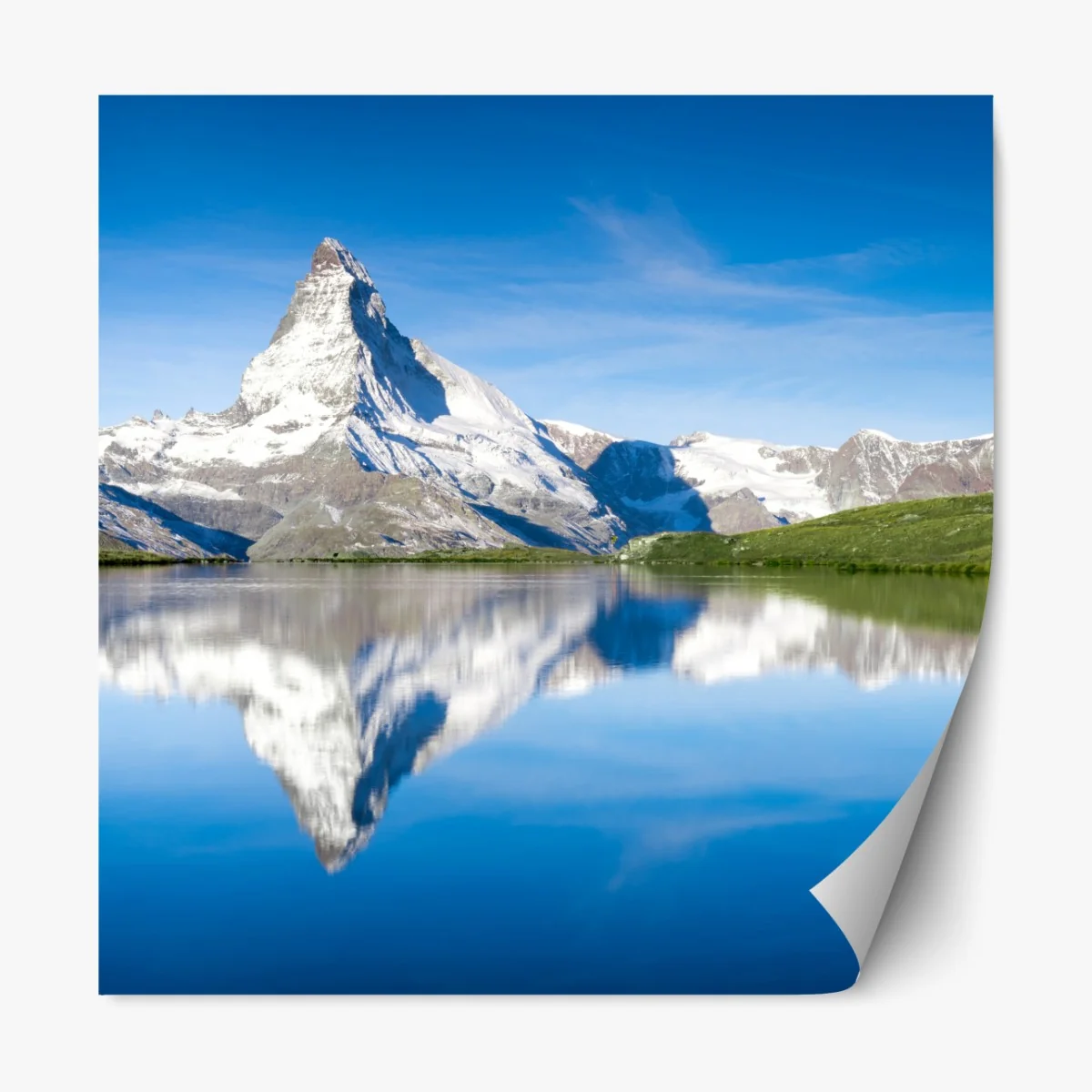 Repositionierbarer Aufkleber majestätische bergspiegelung über alpensee – Wallnifity® Repositionierbarer Aufkleber majestätische bergspiegelung über alpensee – Wallnifity®