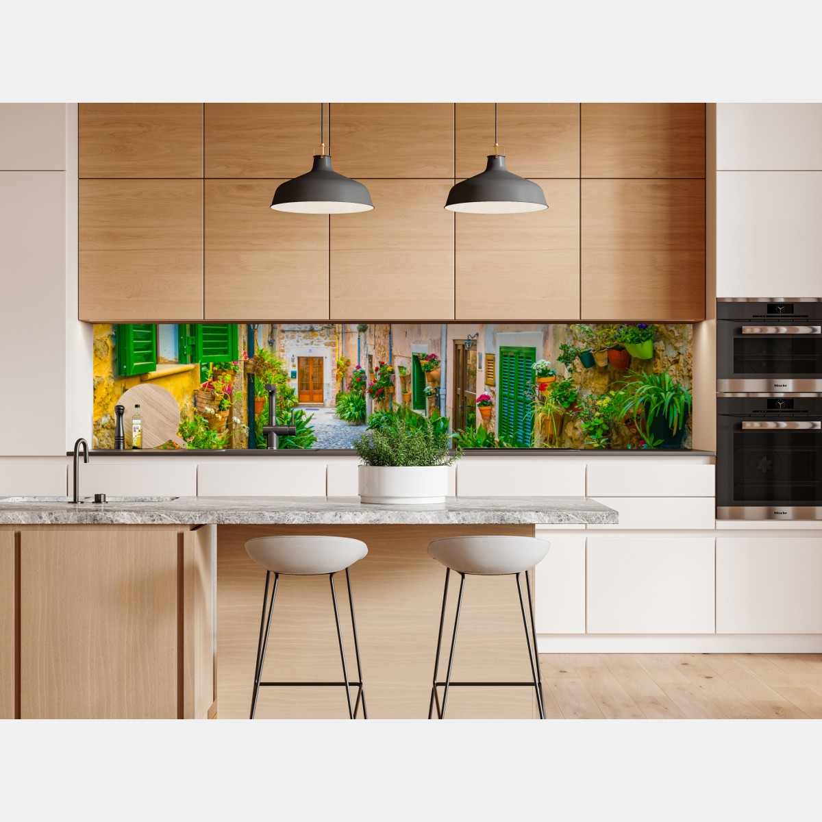Repositionierbarer Aufkleber sonnige gasse mit grünen fensterläden – Wallnifity® Repositionierbarer Aufkleber sonnige gasse mit grünen fensterläden – Wallnifity®