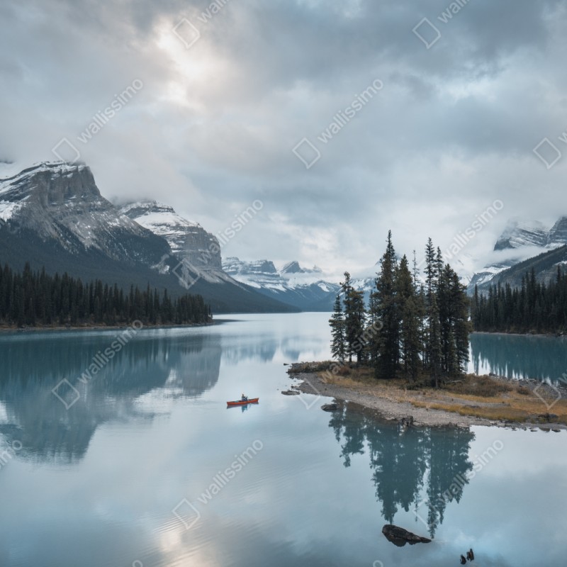 Repositionierbarer Aufkleber ruhiger alpensee mit insel und kajak – Wallnifity® Repositionierbarer Aufkleber ruhiger alpensee mit insel und kajak – Wallnifity®