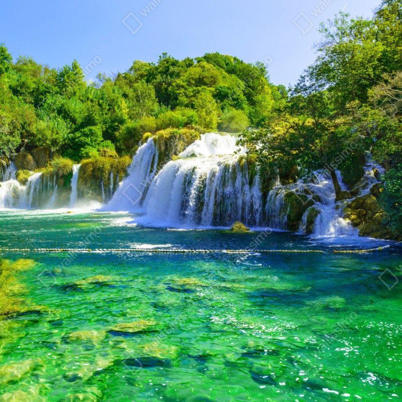 Repositionierbarer Aufkleber smaragdgrüner wasserfall – Wallnifity® Repositionierbarer Aufkleber smaragdgrüner wasserfall – Wallnifity®