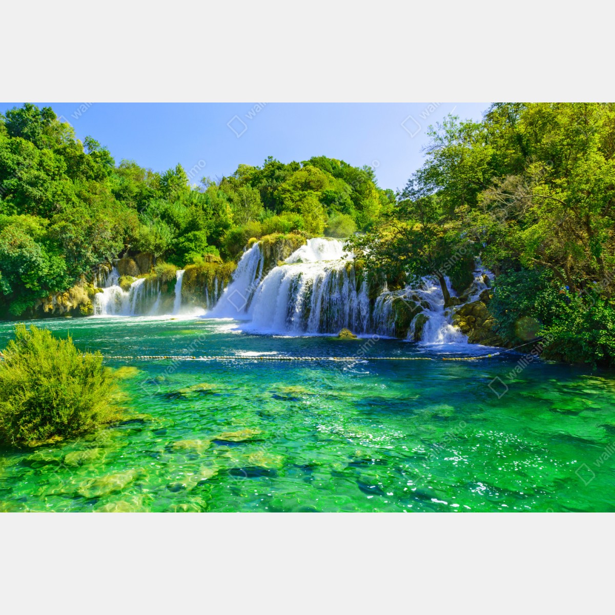 Repositionierbarer Aufkleber smaragdgrüner wasserfall – Wallnifity® Repositionierbarer Aufkleber smaragdgrüner wasserfall – Wallnifity®