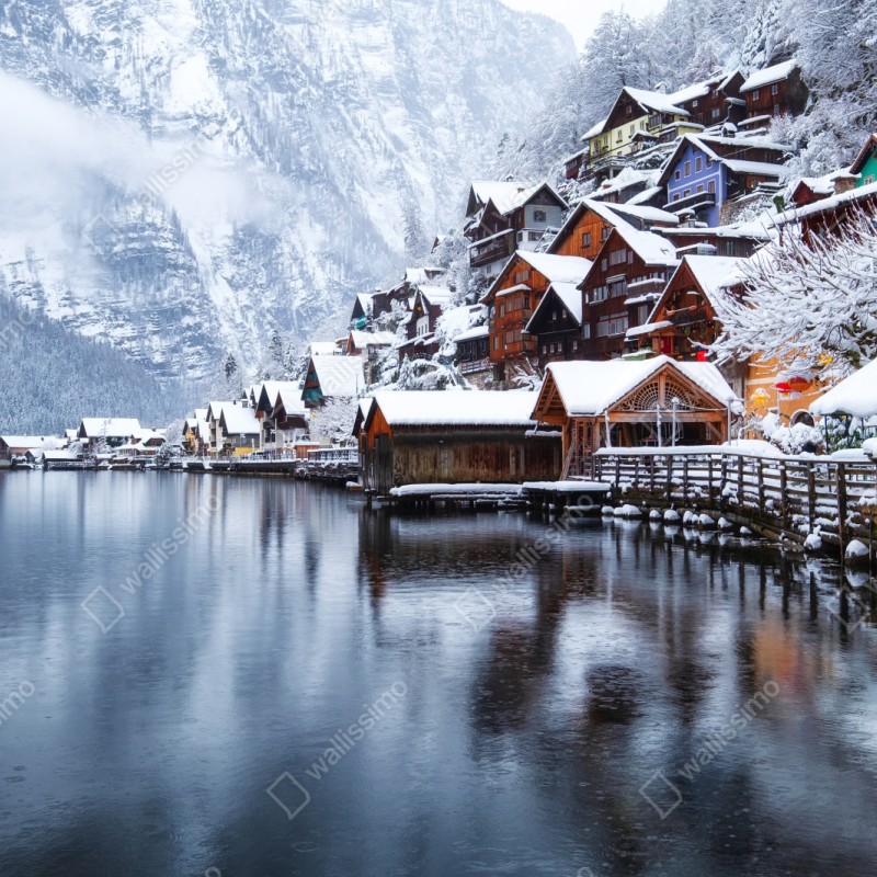 Repositionierbarer Aufkleber verschneites Hallstatt am see – Wallnifity® Repositionierbarer Aufkleber verschneites Hallstatt am see – Wallnifity®