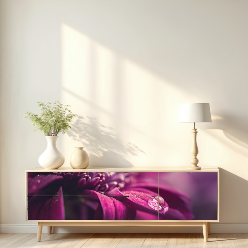 Repositionierbarer Aufkleber lila makroblüte mit tautropfen – Wallnifity® Repositionierbarer Aufkleber lila makroblüte mit tautropfen – Wallnifity®