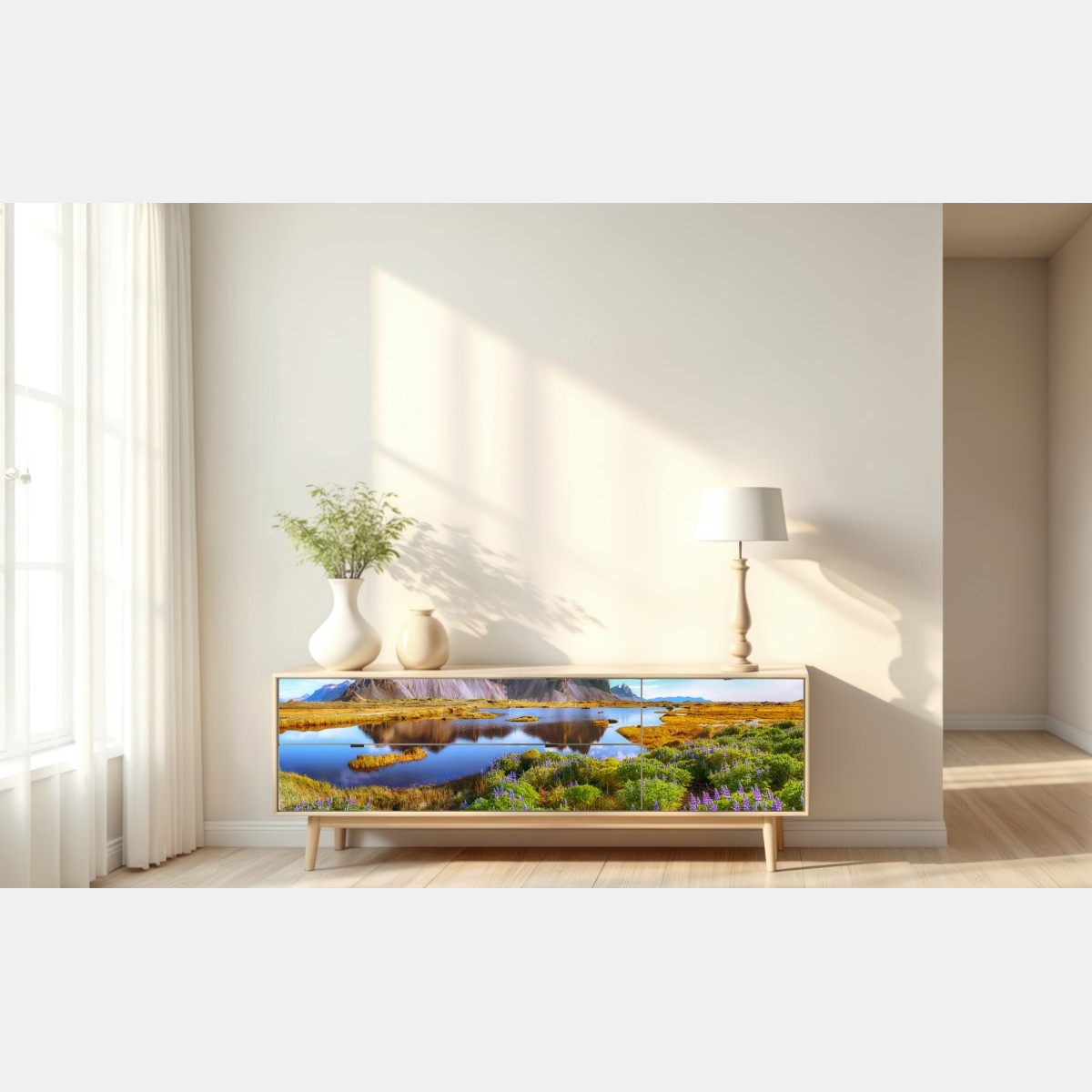 Repositionierbarer Aufkleber lebendige lupinenwiesen bei Vestrahorn, Island – Wallnifity® Repositionierbarer Aufkleber lebendige lupinenwiesen bei Vestrahorn, Island – Wallnifity®