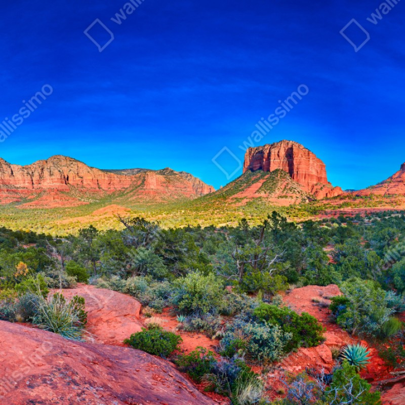 Repositionierbarer Aufkleber panoramablick auf Bell Rock und Courthouse Butte, Sedona – Wallnifity® Repositionierbarer Aufkleber panoramablick auf Bell Rock und Courthouse Butte, Sedona – Wallnifity®